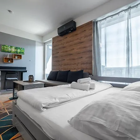 Hexagon A02 Apartment Loučná pod Klínovcem