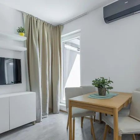 Hexagon A02 Loučná pod Klínovcem