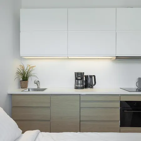 Hexagon A02 Apartment